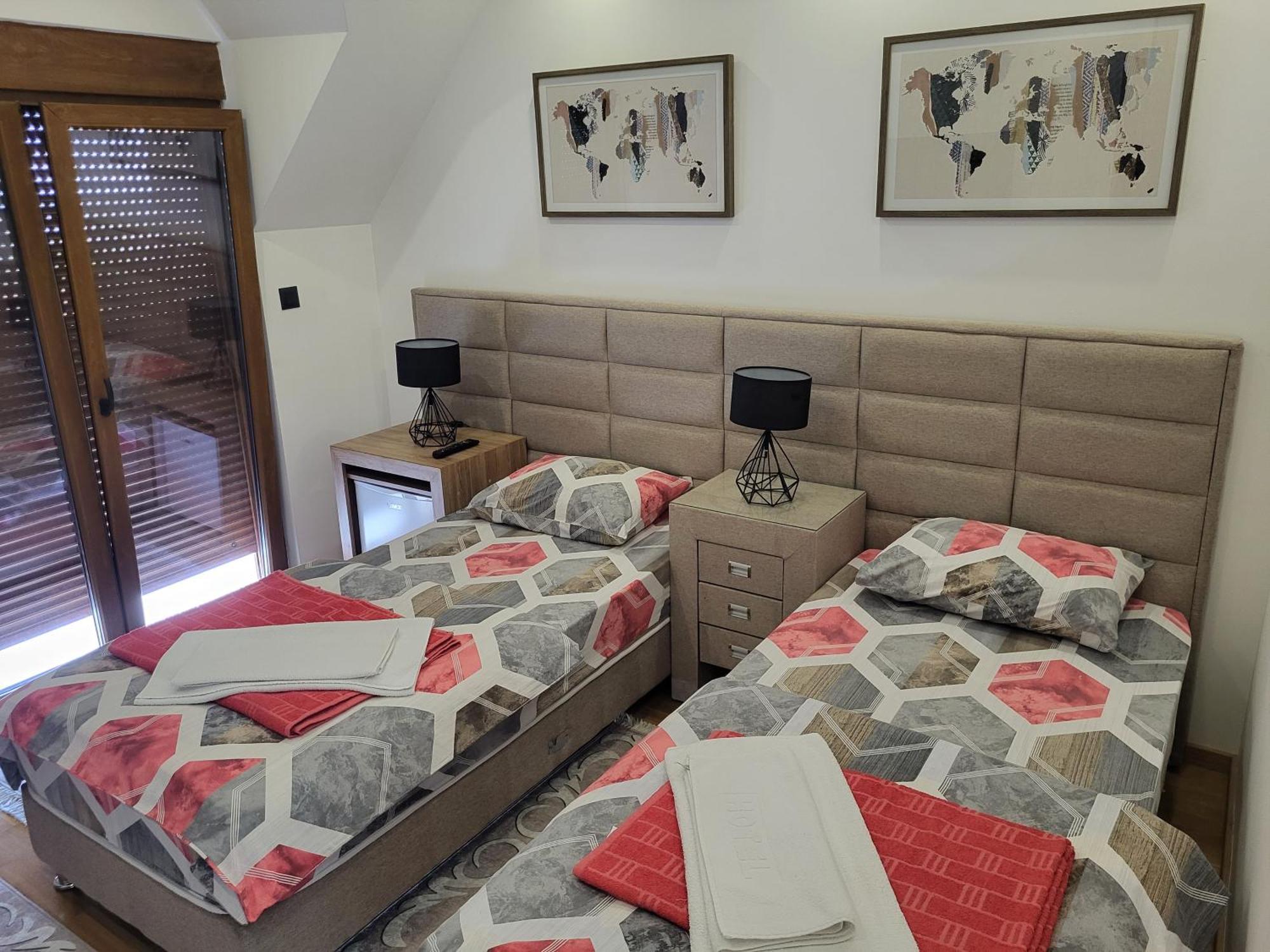 Lux Apartmani Bajova 센틴제 외부 사진